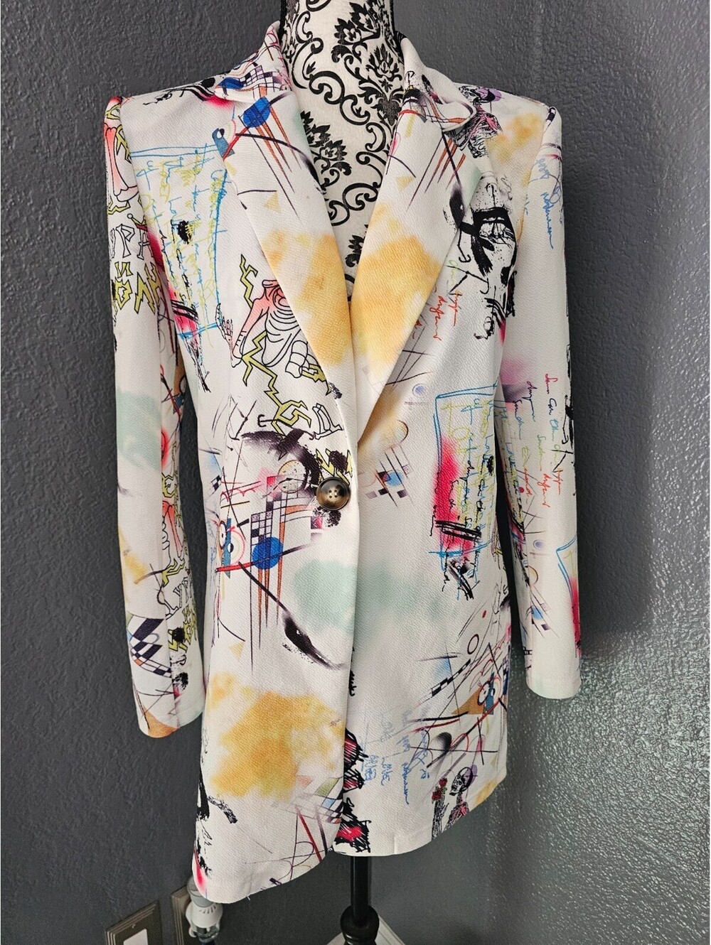 Women’s Shein Graffiti Blazer Jacket Size Small Skull Rose Splatter One Button